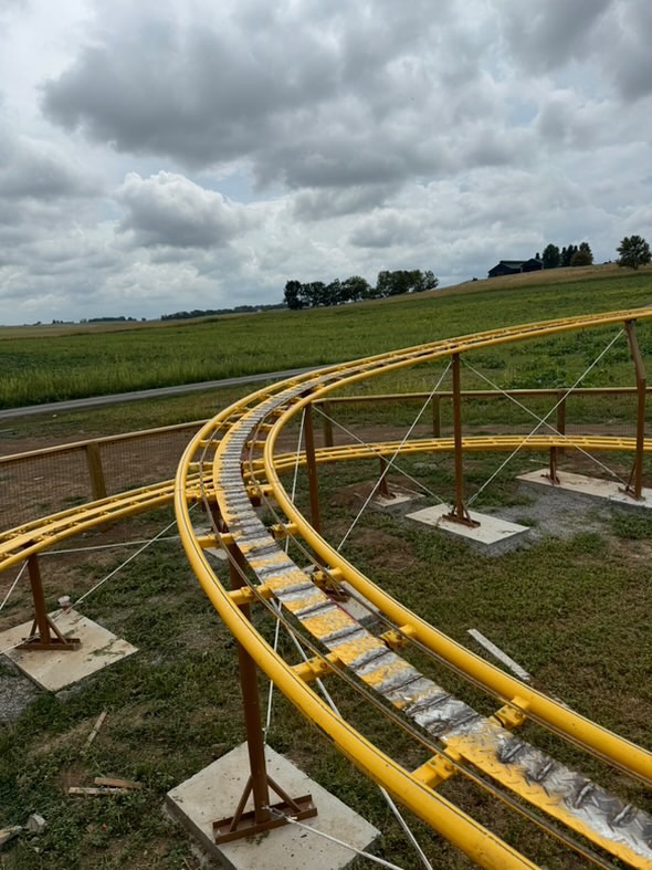 Bee Roler Coster A Halloween Pumpkin Patch with a Roller Coaster? | BGT Safari