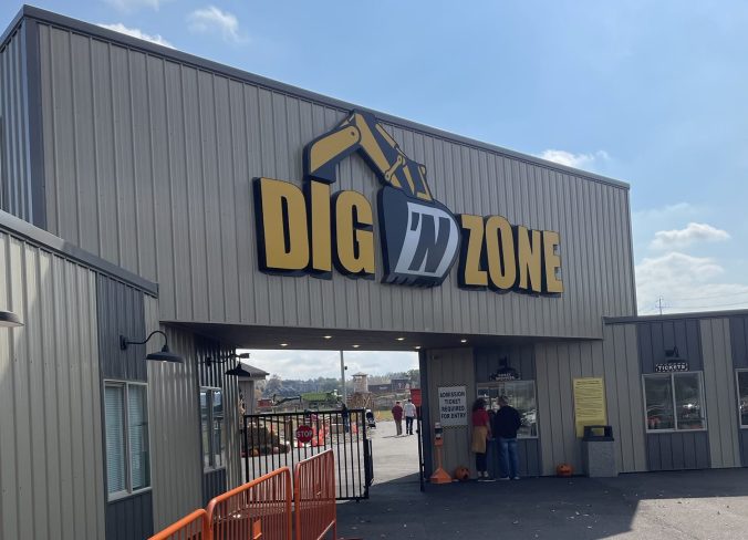 Dig,n Zone Entrance