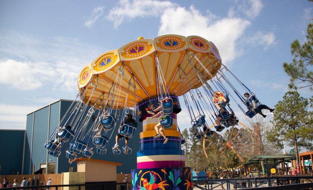 Winged Swinger ride