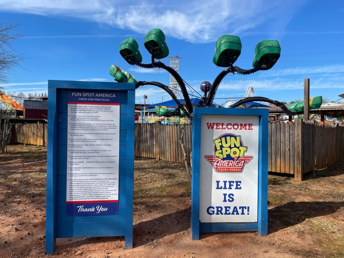 Life is great sign at Fun Spot America Atlanta