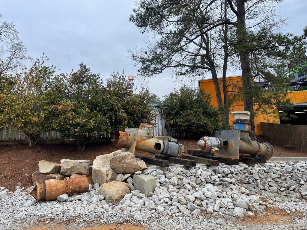 Georgia Gold Rusher roller coaster line at Six Flags Over Georgia showing SplashWater Falls parts