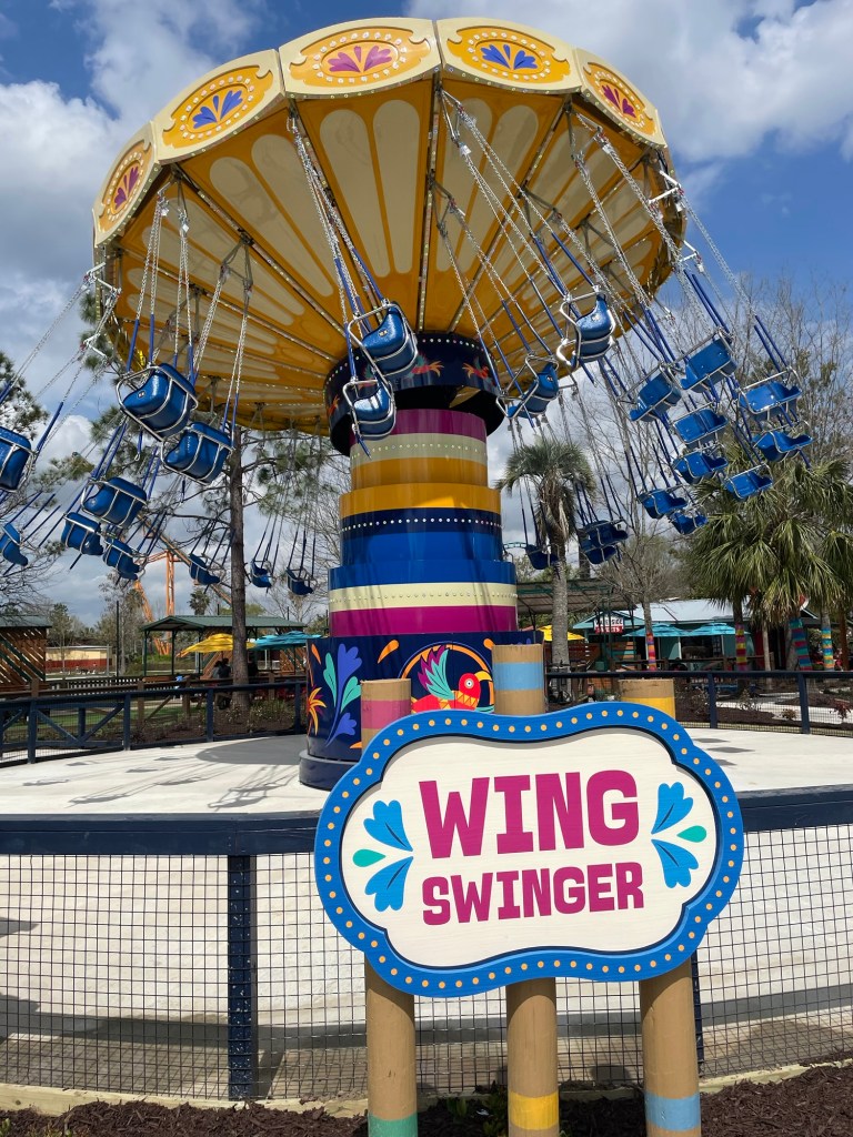 Winged Swinger ride