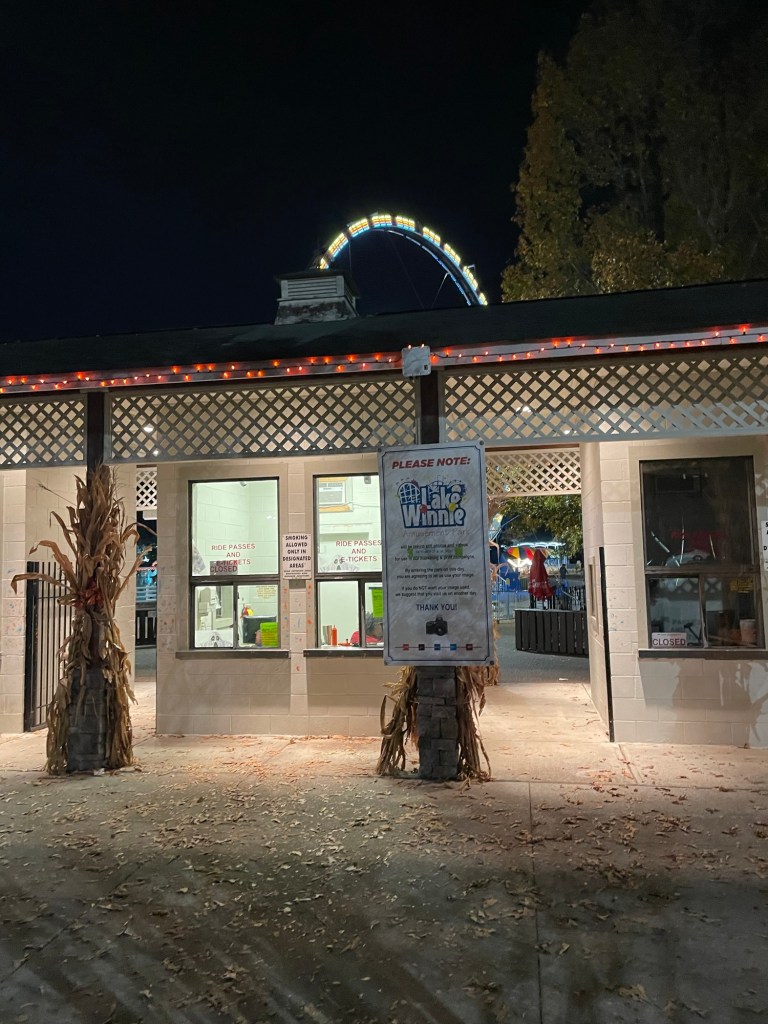 Entrance at Lake Winnie amusement park