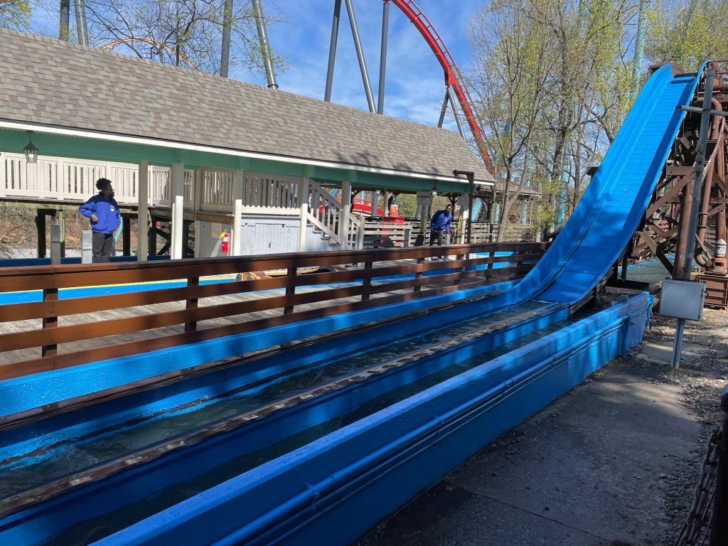 Log Jamboree log flume at Six Flags Over Georgia