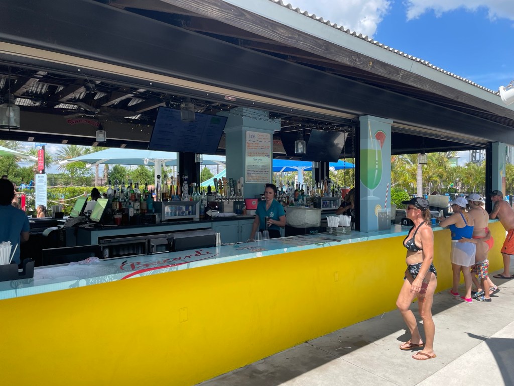 Tag Shack Bar at Island H2O