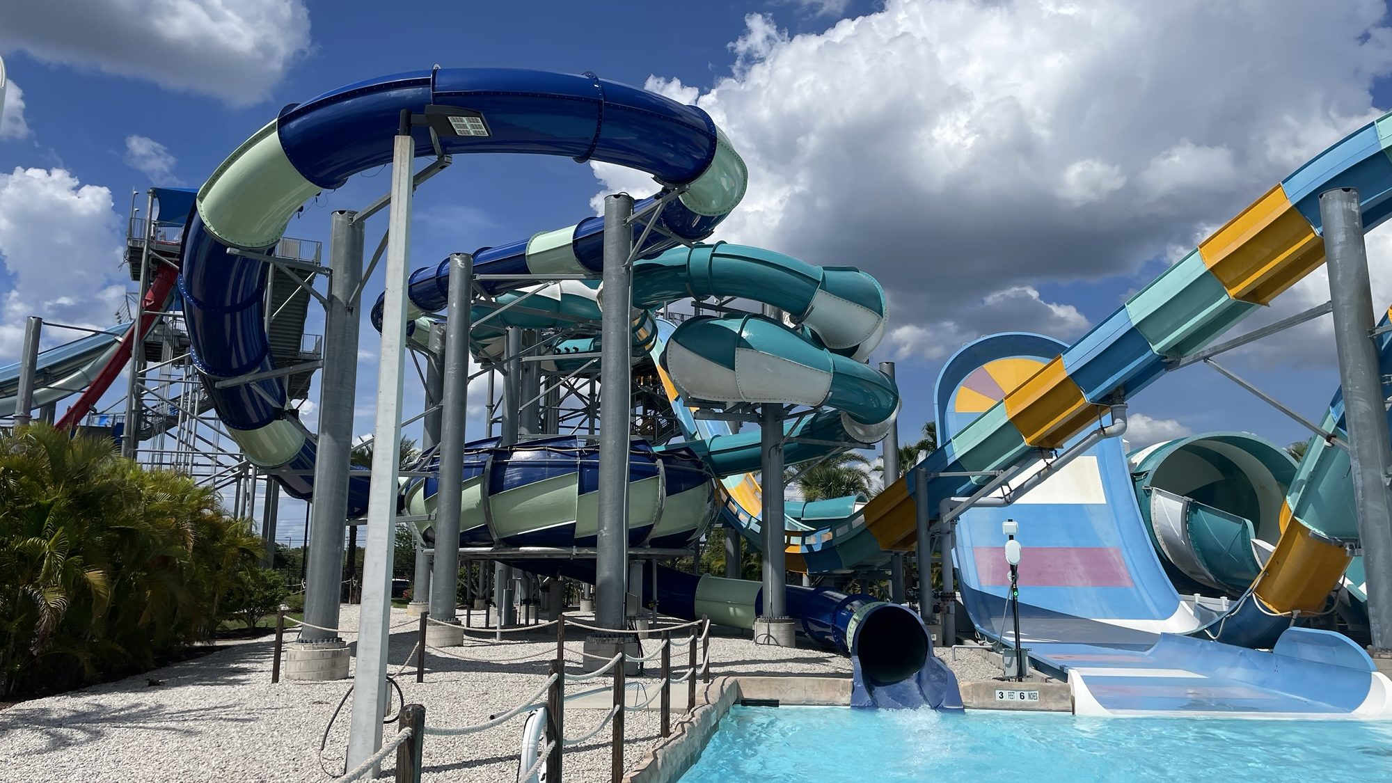 Follow Me Falls Water Coaster at Island H2O