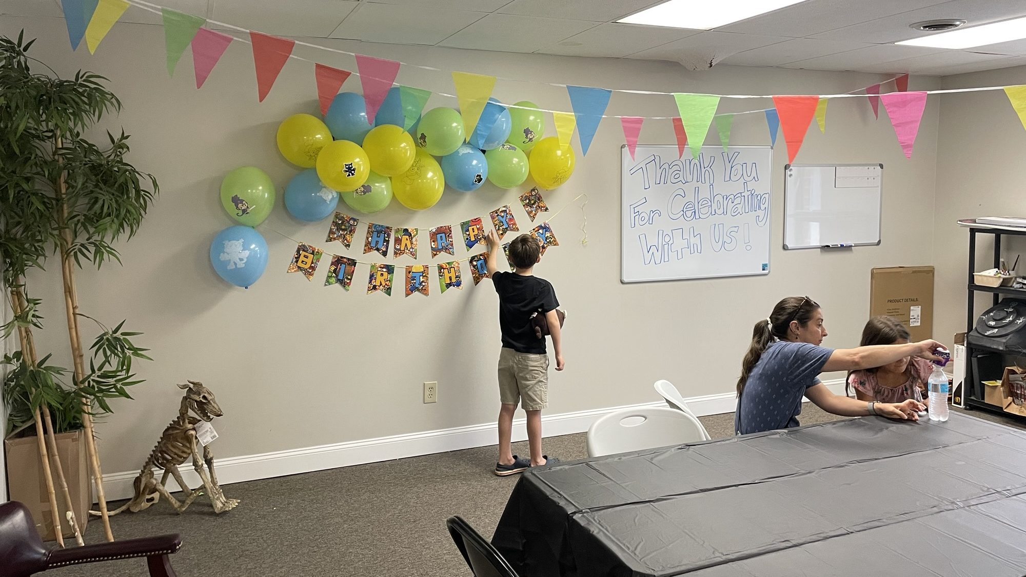 MISSION: ESCAPE Party Room