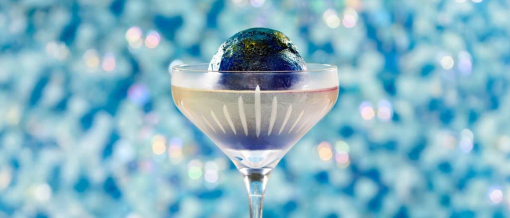 Northern Lights cocktail at Atlantic in Epic Universe