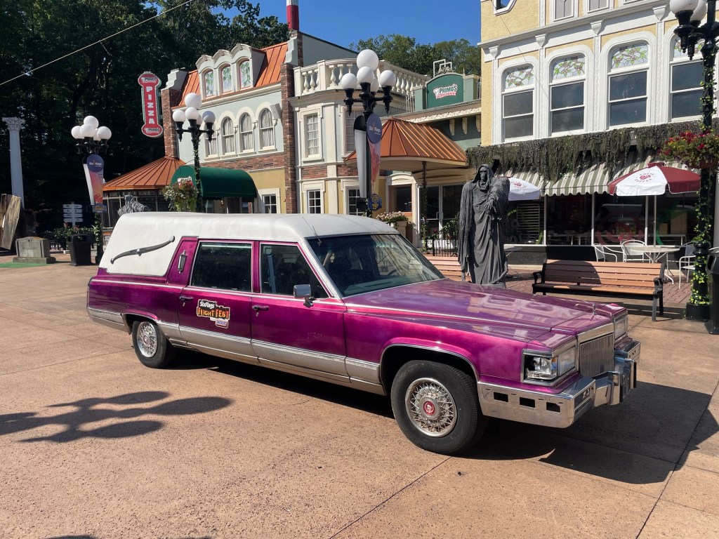 entrance plaza Six Flags Over Georgia during fright fest