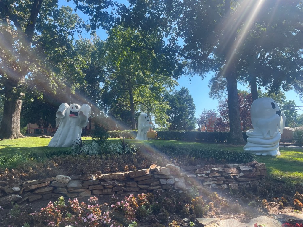 ghost decorations Six Flags Over Georgia during fright fest
