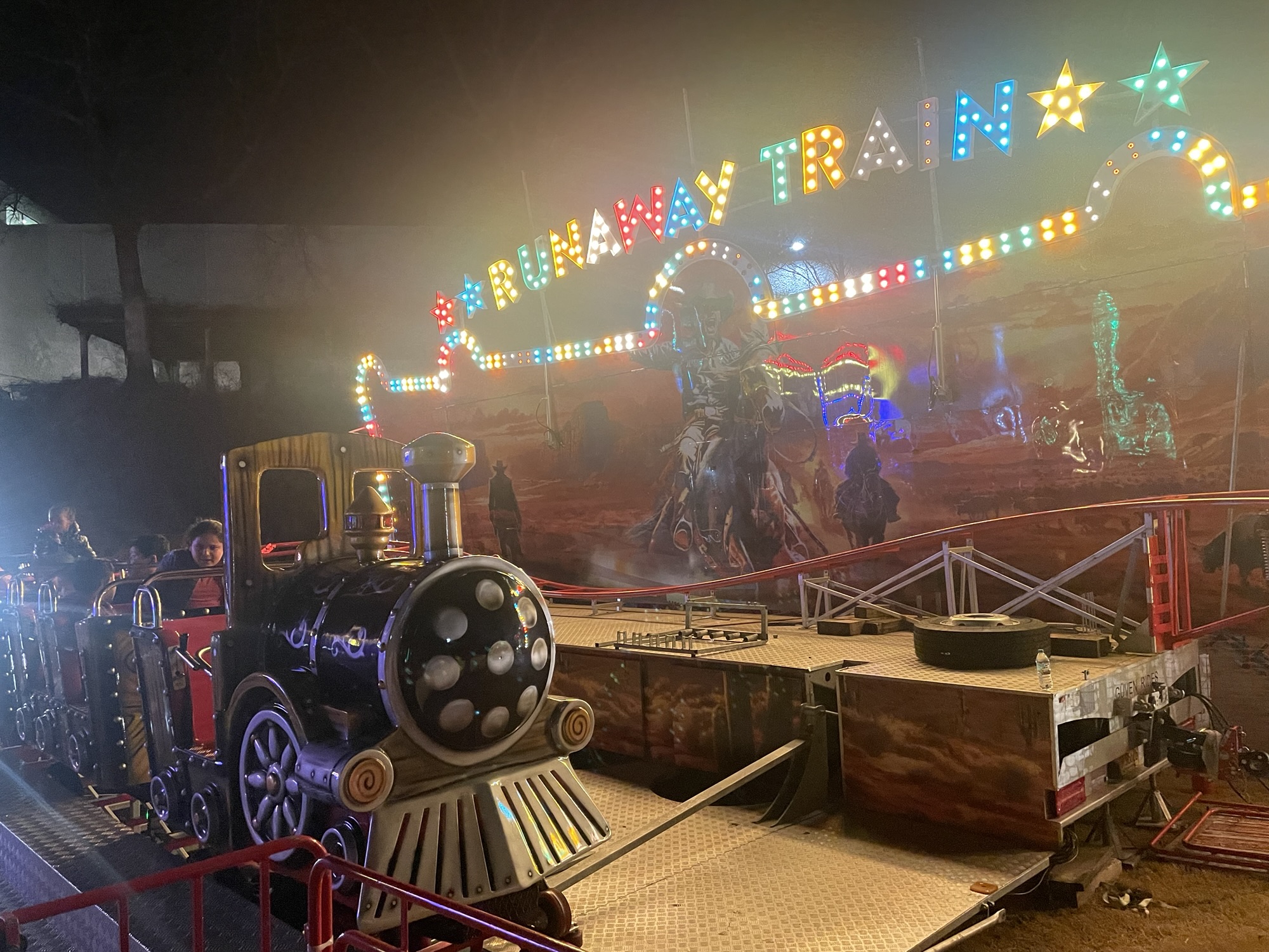 Runaway Train Menu On Christmas Eve I got a Credit on a Runaway Train! | BGT Safari