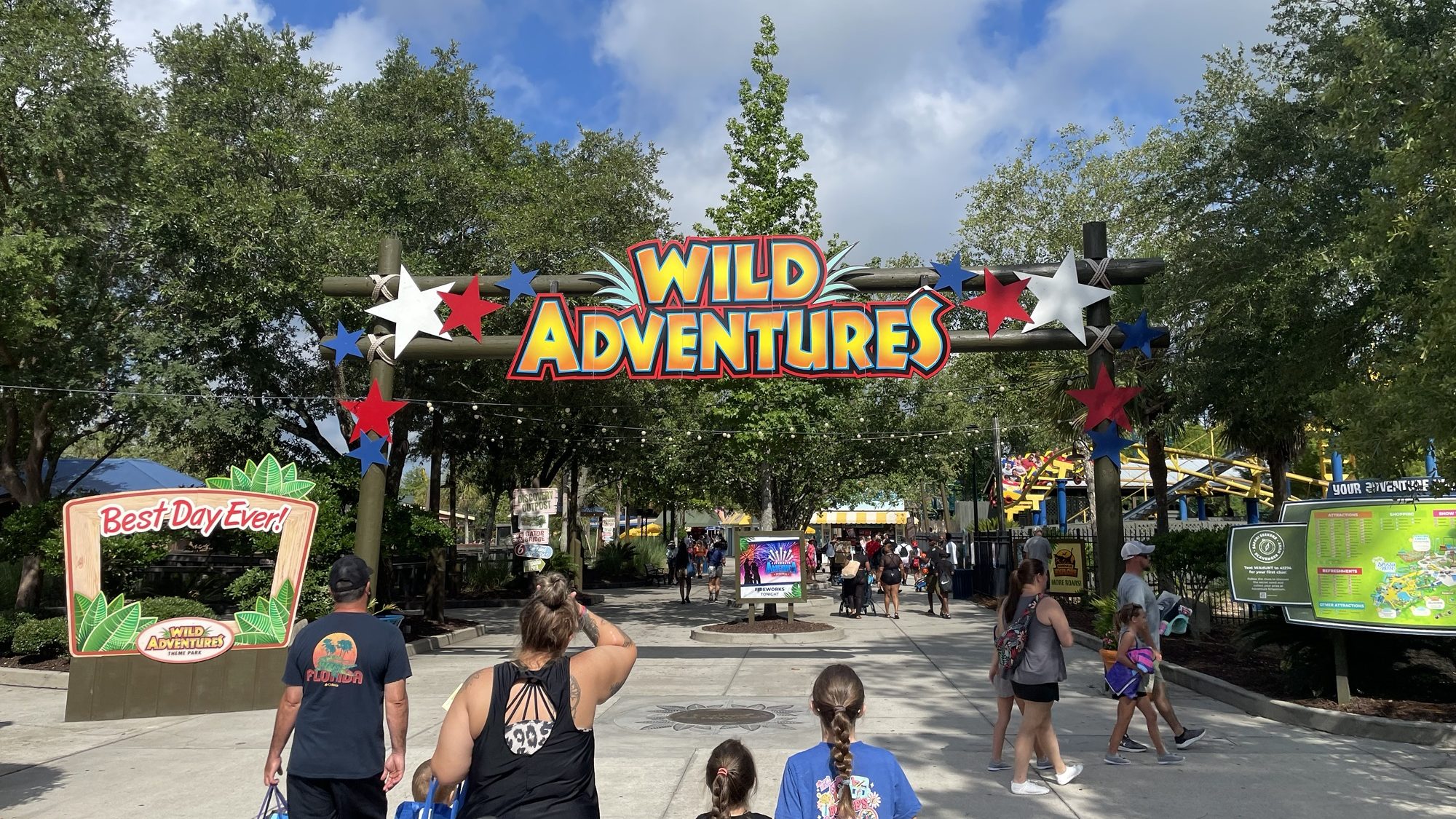 Wild Adventures entrance plaza sign