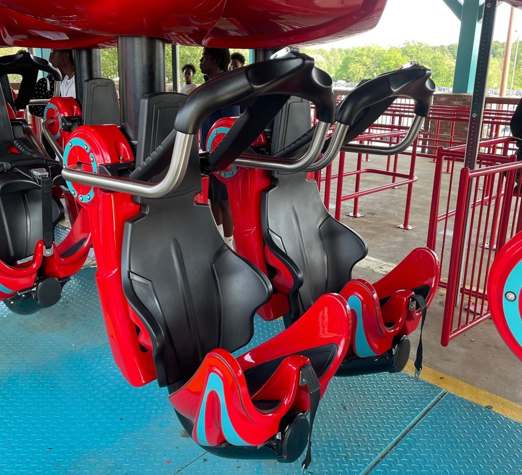 Mind Eraser at Six Flags Darien Lake train