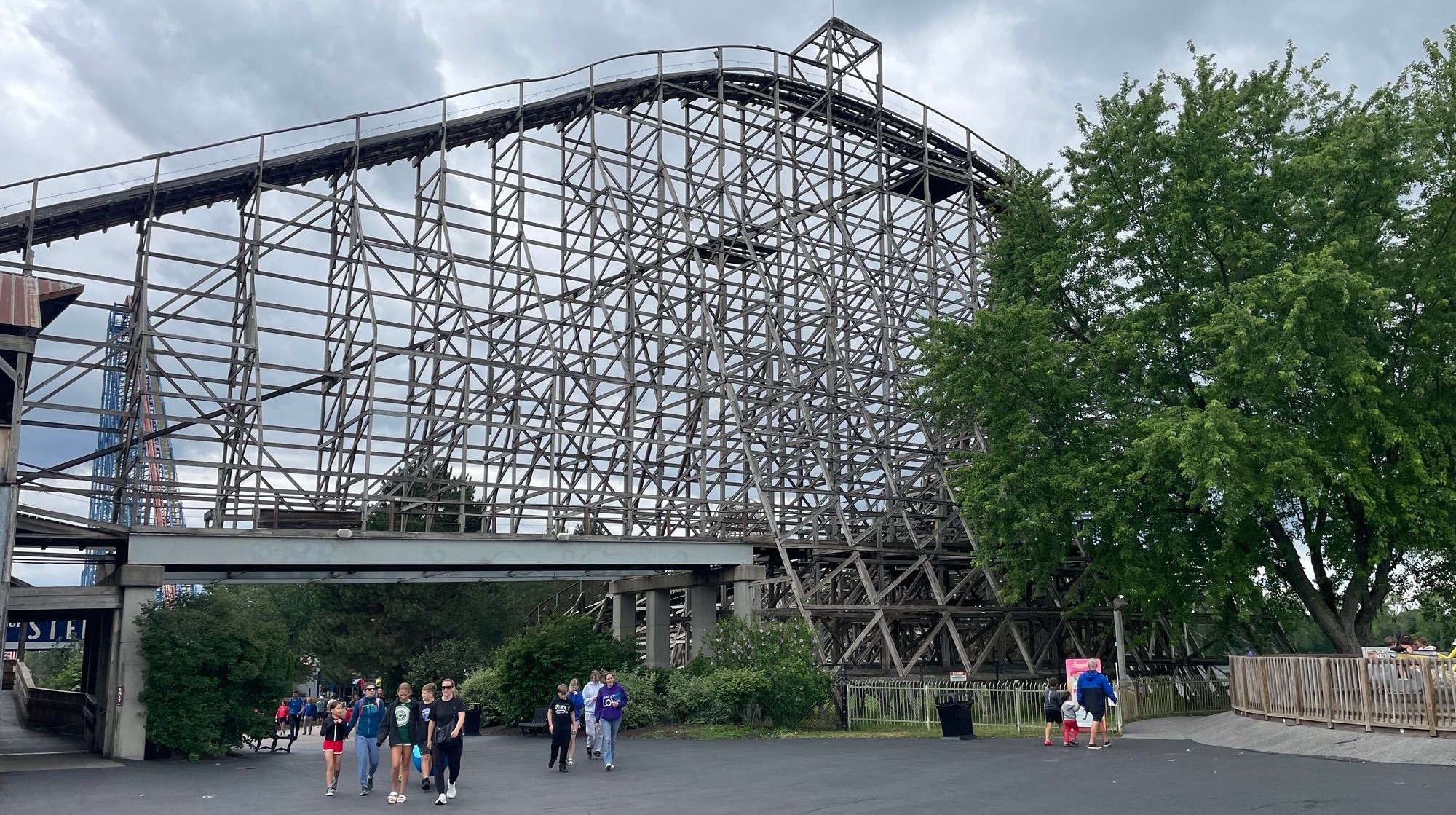 Predator at Six Flags Darien Lake is an Awesome Coaster with a