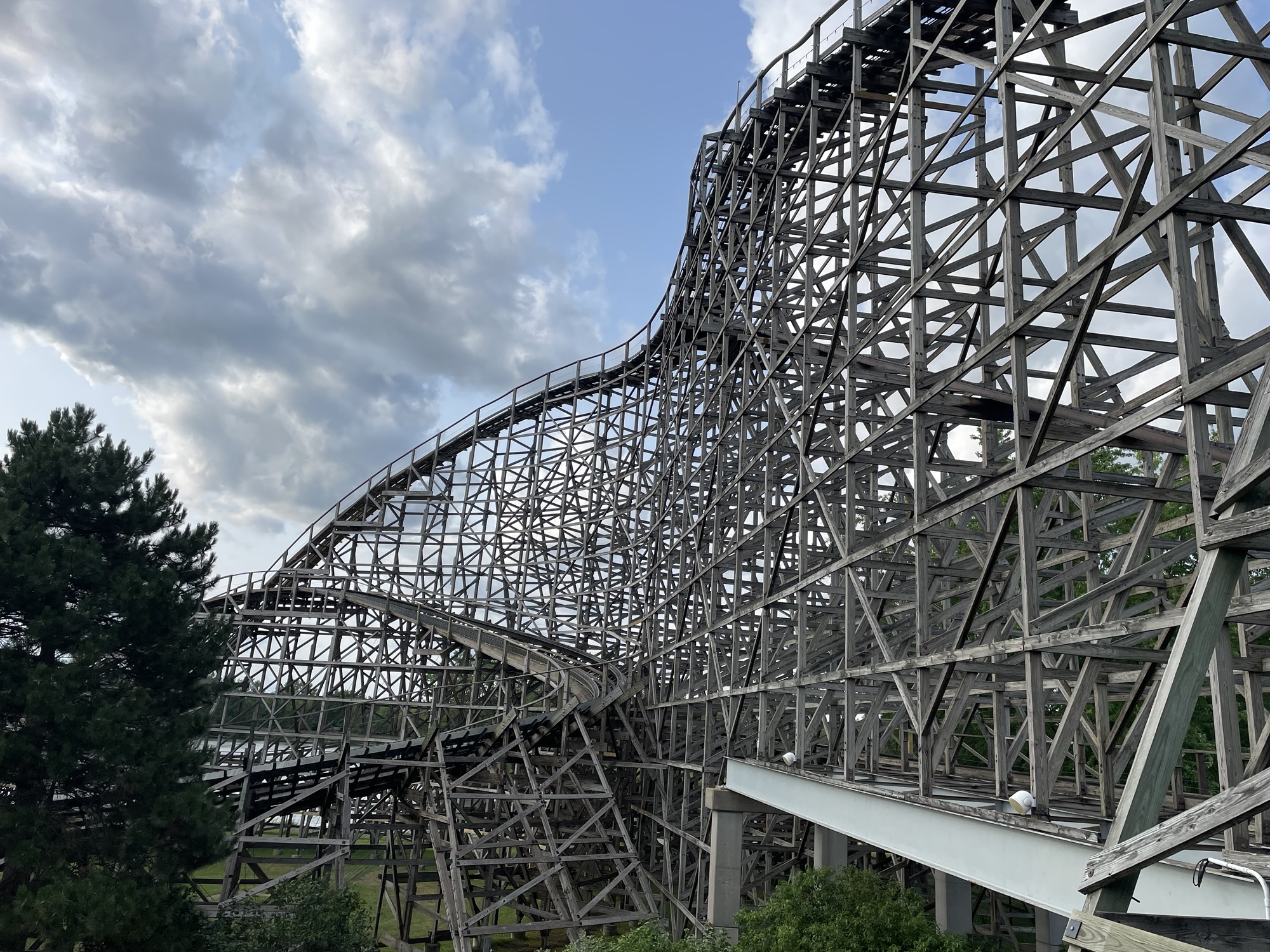 Predator at Six Flags Darien Lake is an Awesome Coaster with a